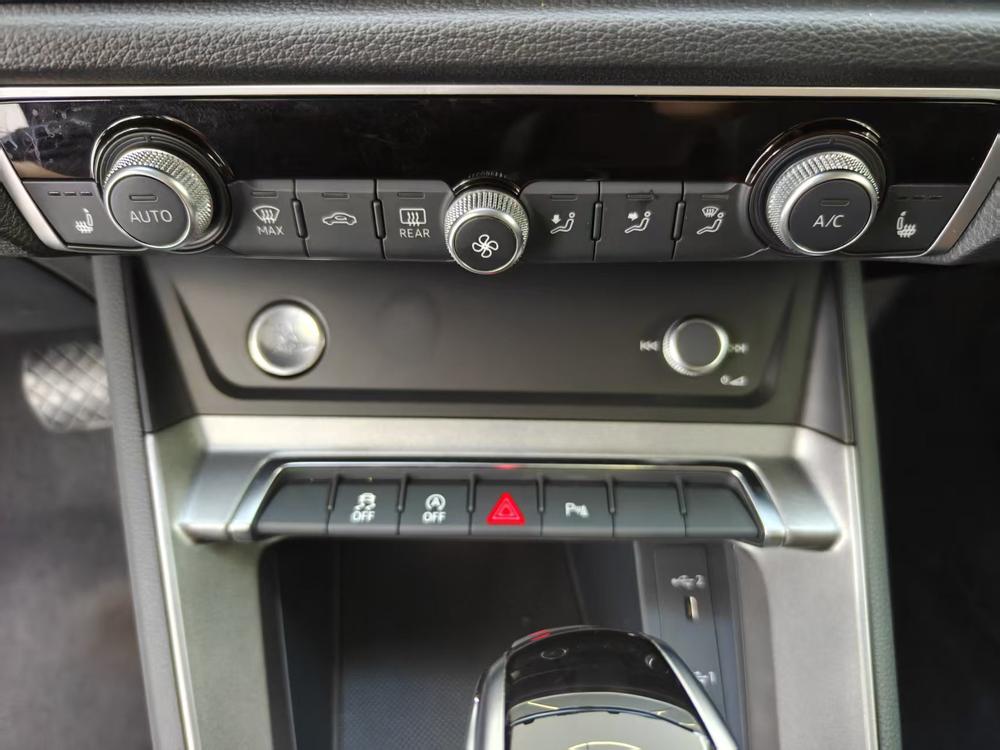 Audi Audi Q3