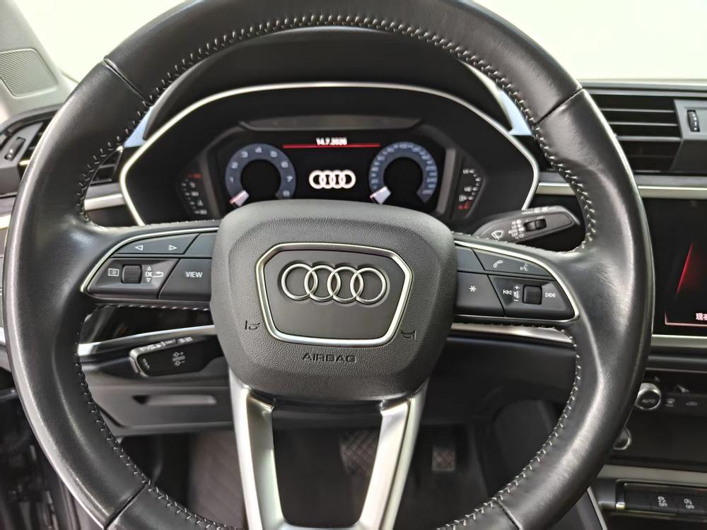 Audi Audi Q3
