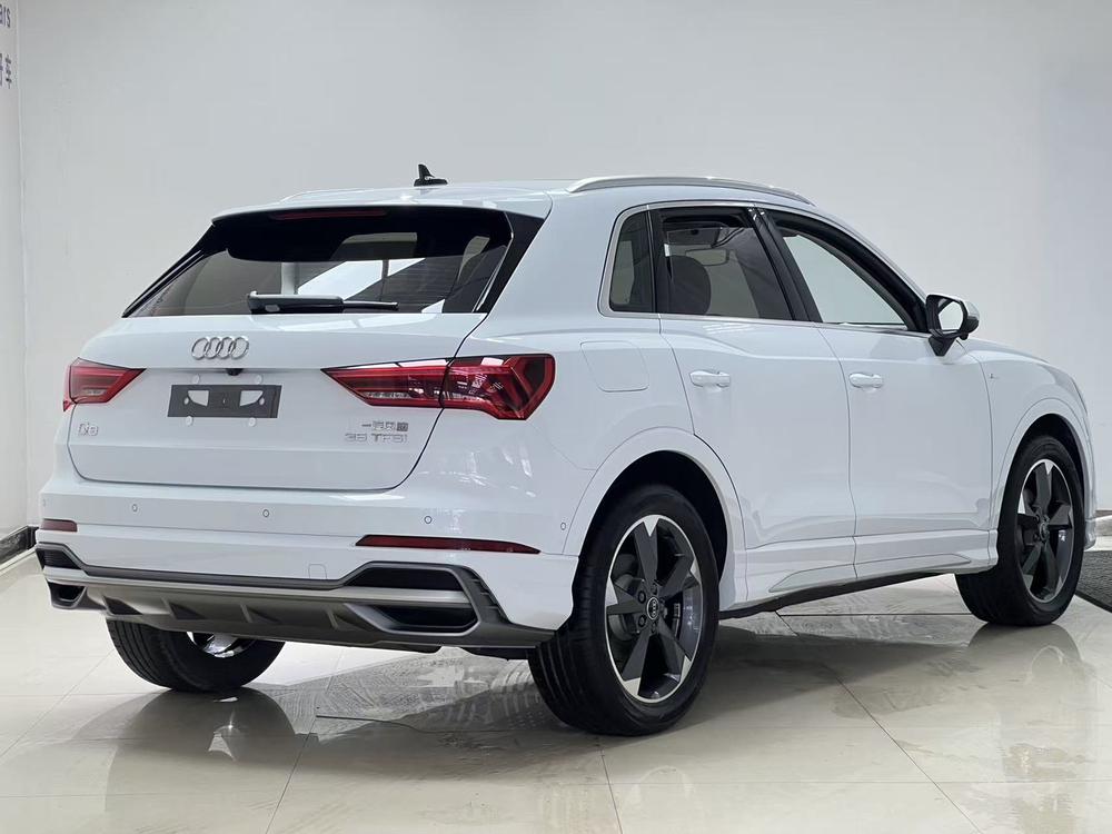 Audi Audi Q3