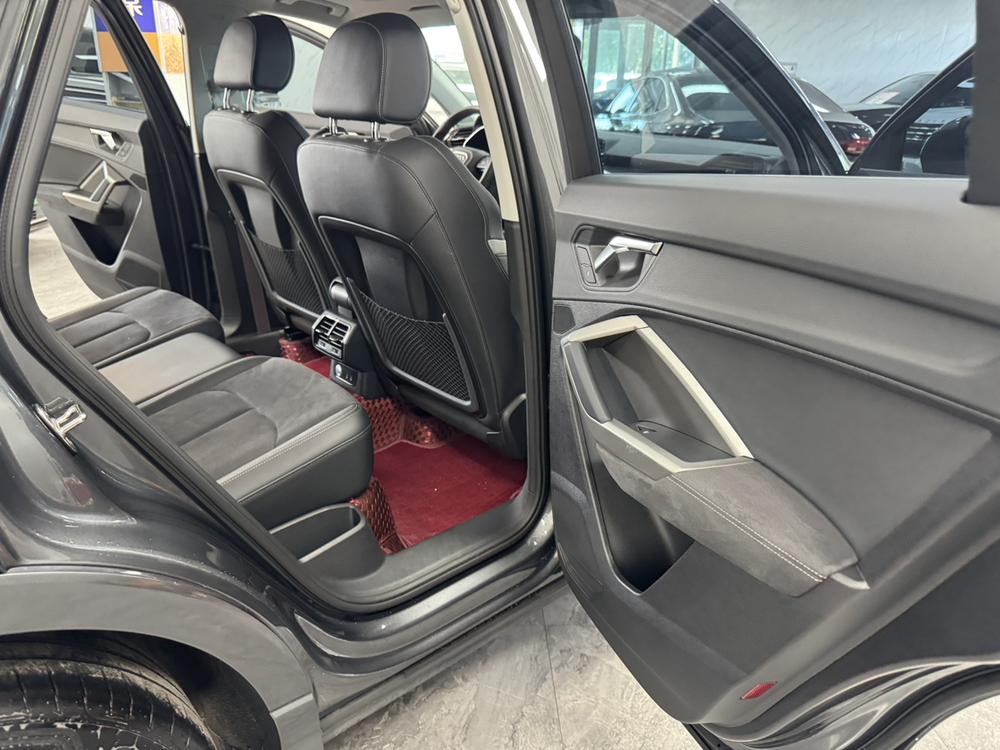 Audi Audi Q3