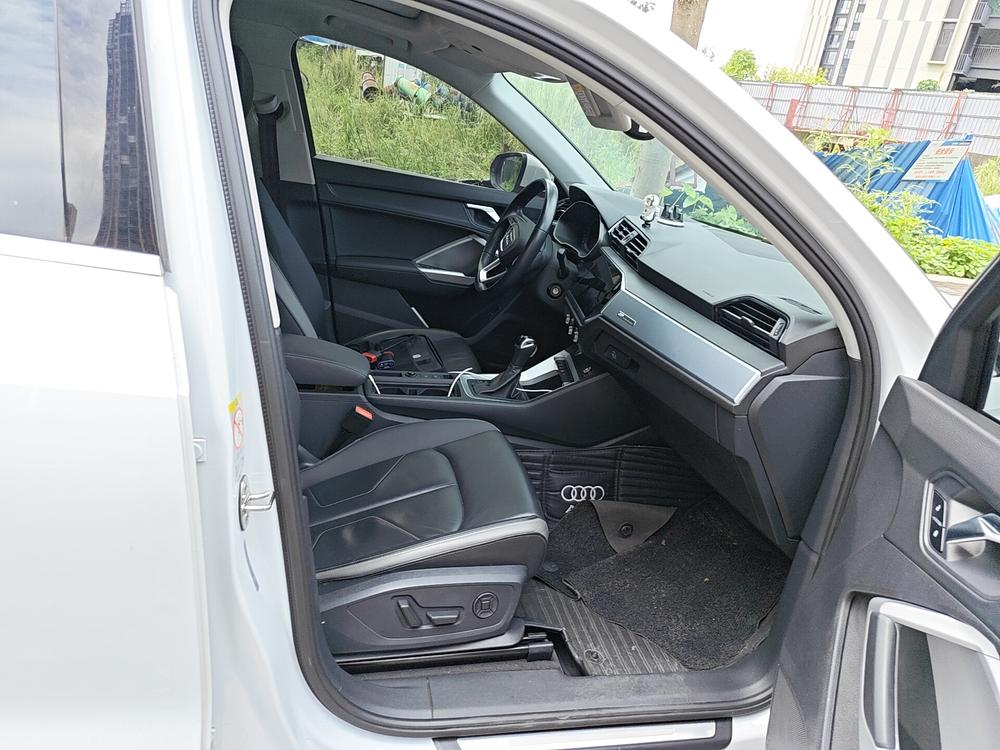 Audi Audi Q3