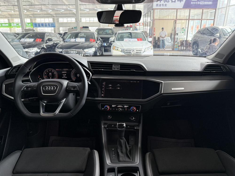 Audi Audi Q3