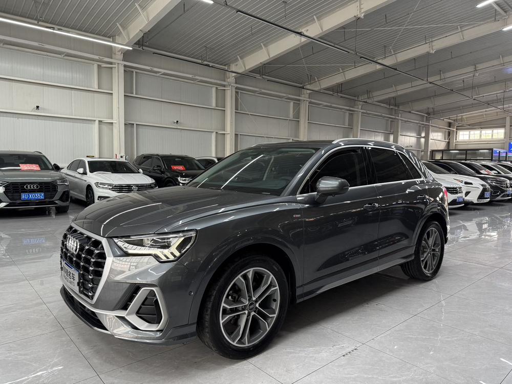 Audi Audi Q3