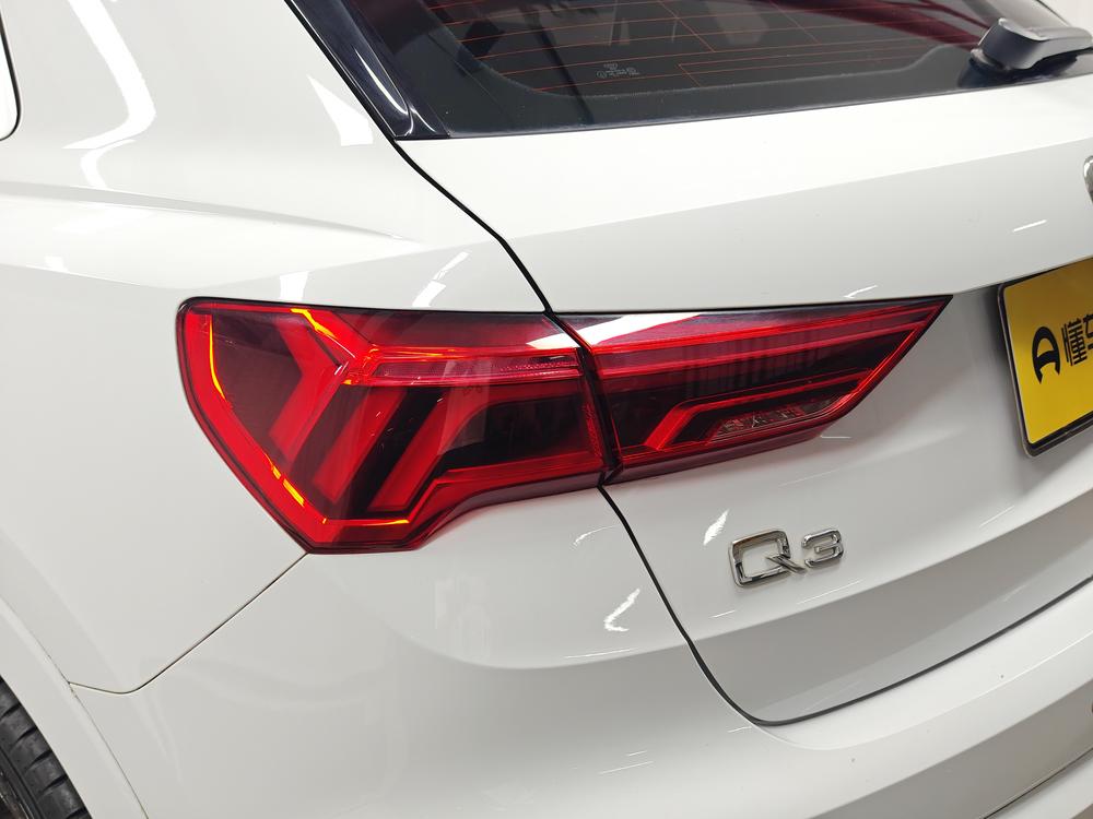 Audi Audi Q3