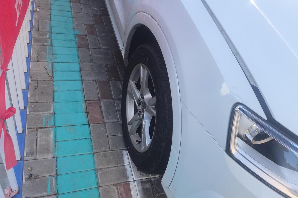 Audi Audi Q3