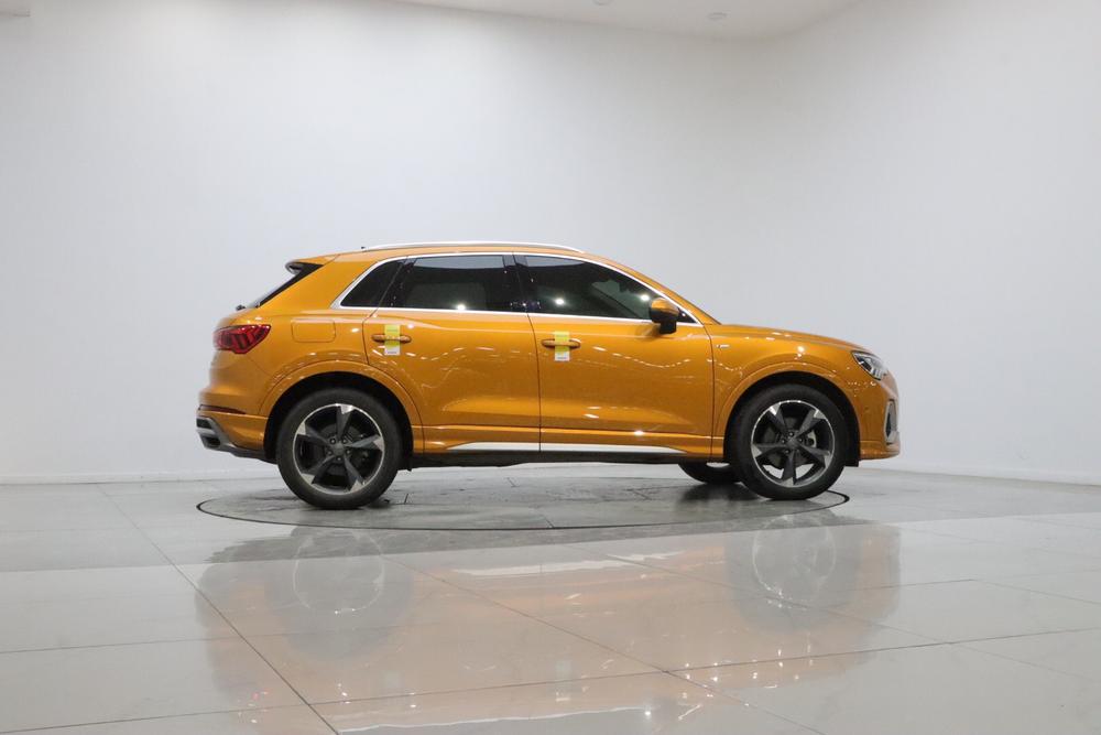 Audi Audi Q3