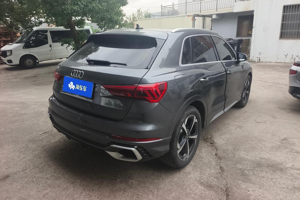 Audi Audi Q3