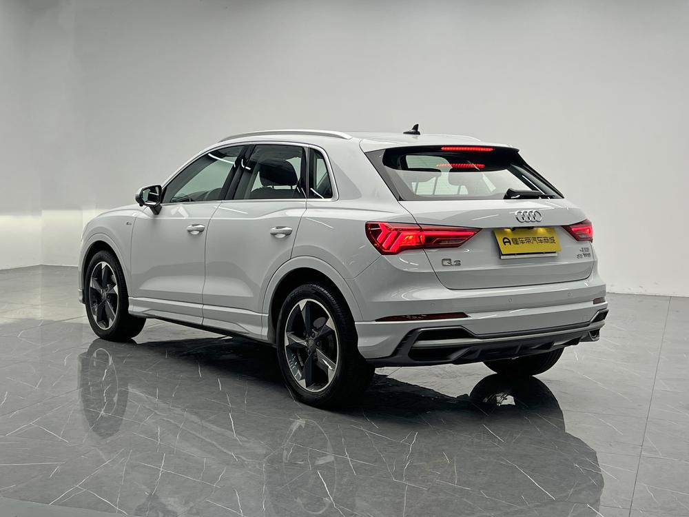 Audi Audi Q3
