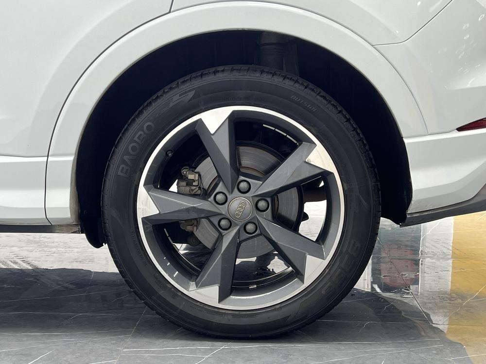 Audi Audi Q3