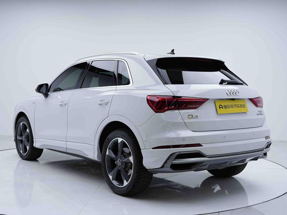 Audi Audi Q3