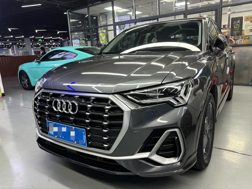 Audi Audi Q3