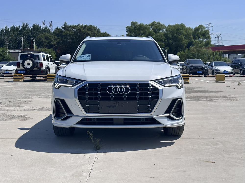 Audi Audi Q3