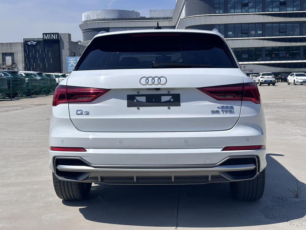 Audi Audi Q3