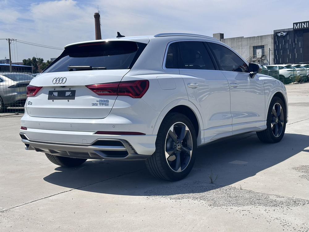 Audi Audi Q3