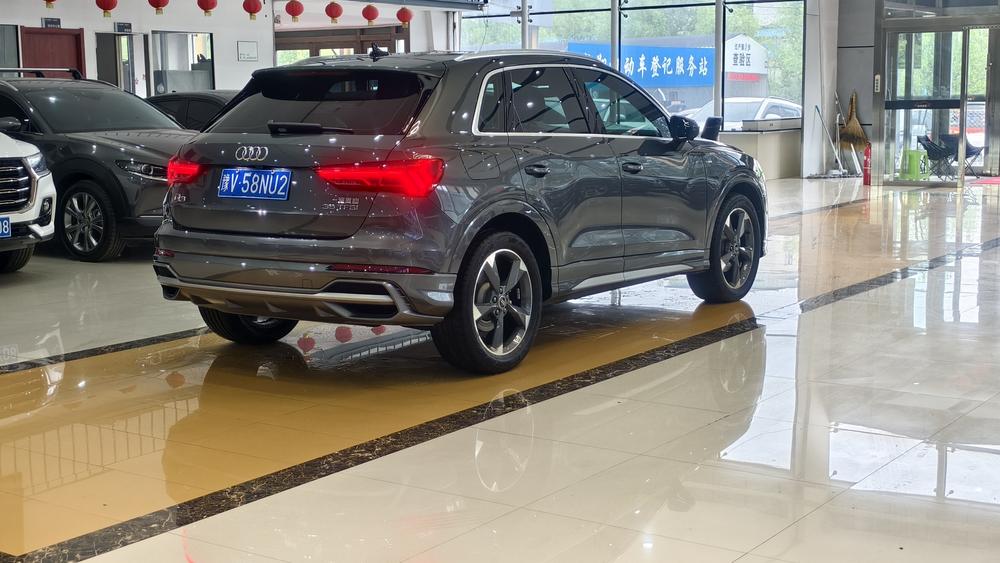 Audi Audi Q3