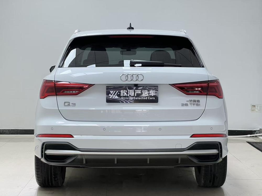 Audi Audi Q3