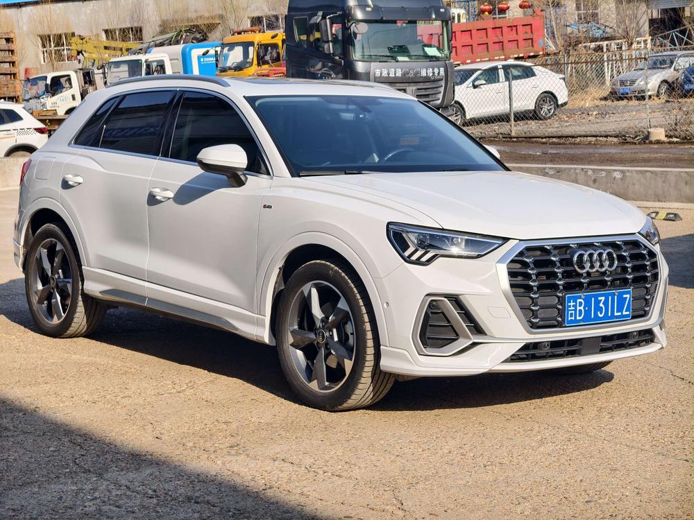 Audi Audi Q3