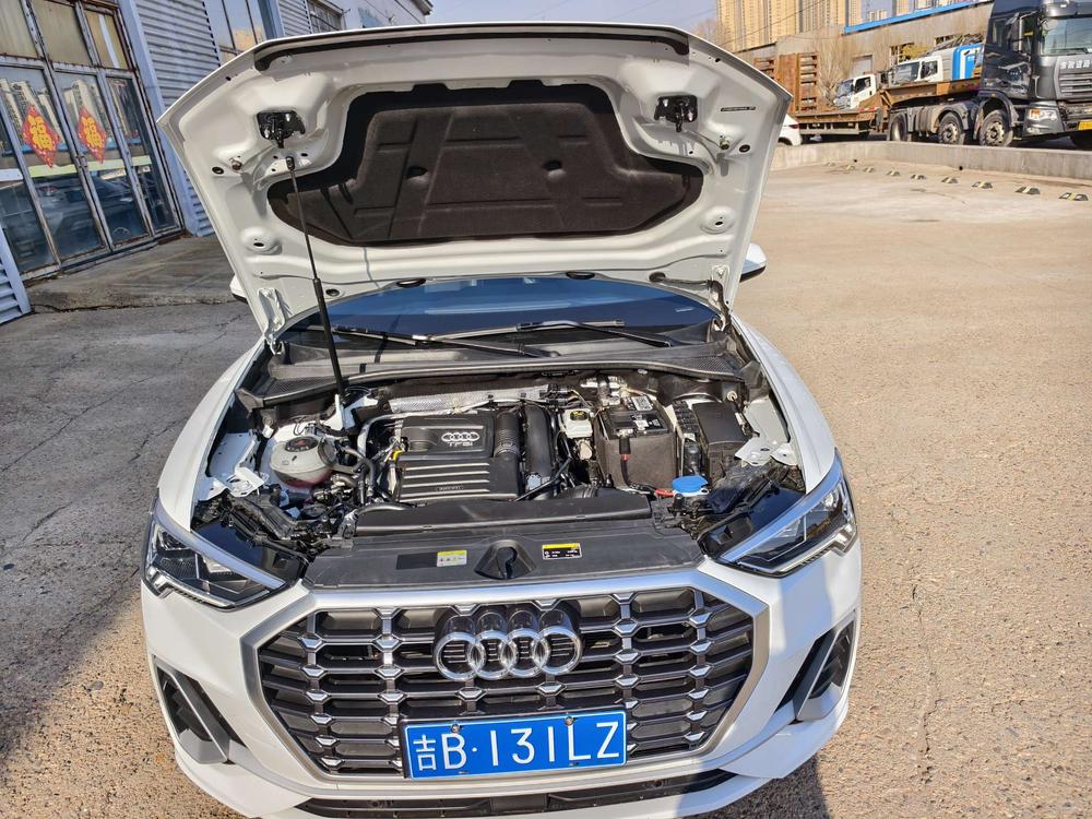 Audi Audi Q3