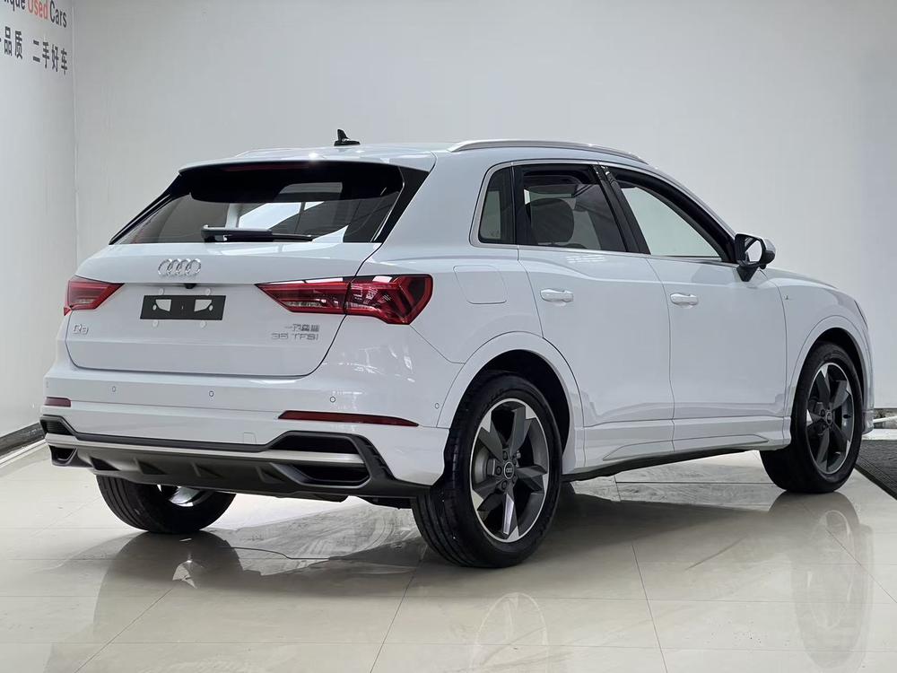 Audi Audi Q3