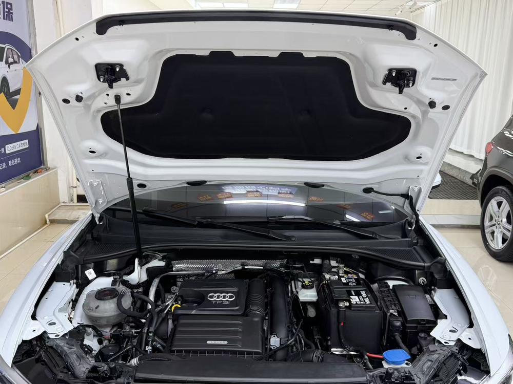 Audi Audi Q3