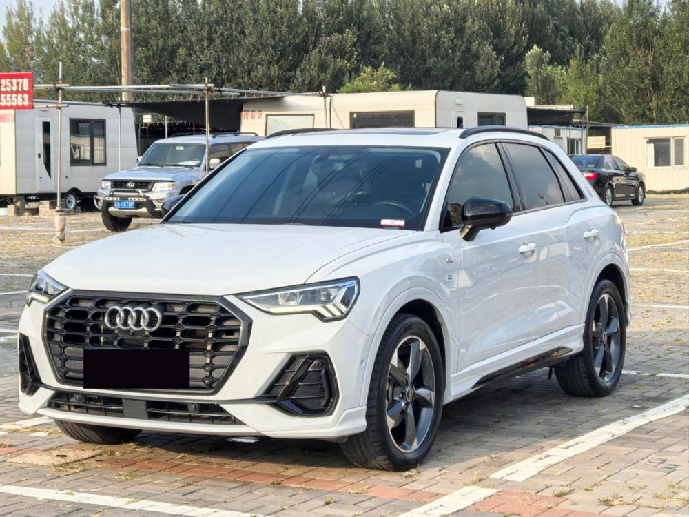 Audi Audi Q3