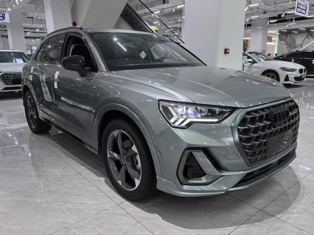 Audi Audi Q3