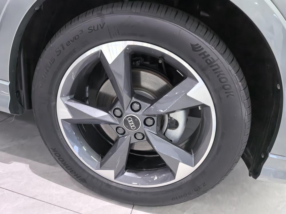 Audi Audi Q3