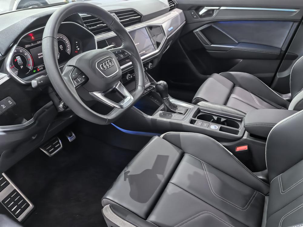 Audi Audi Q3