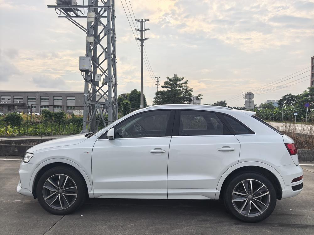 Audi Audi Q3