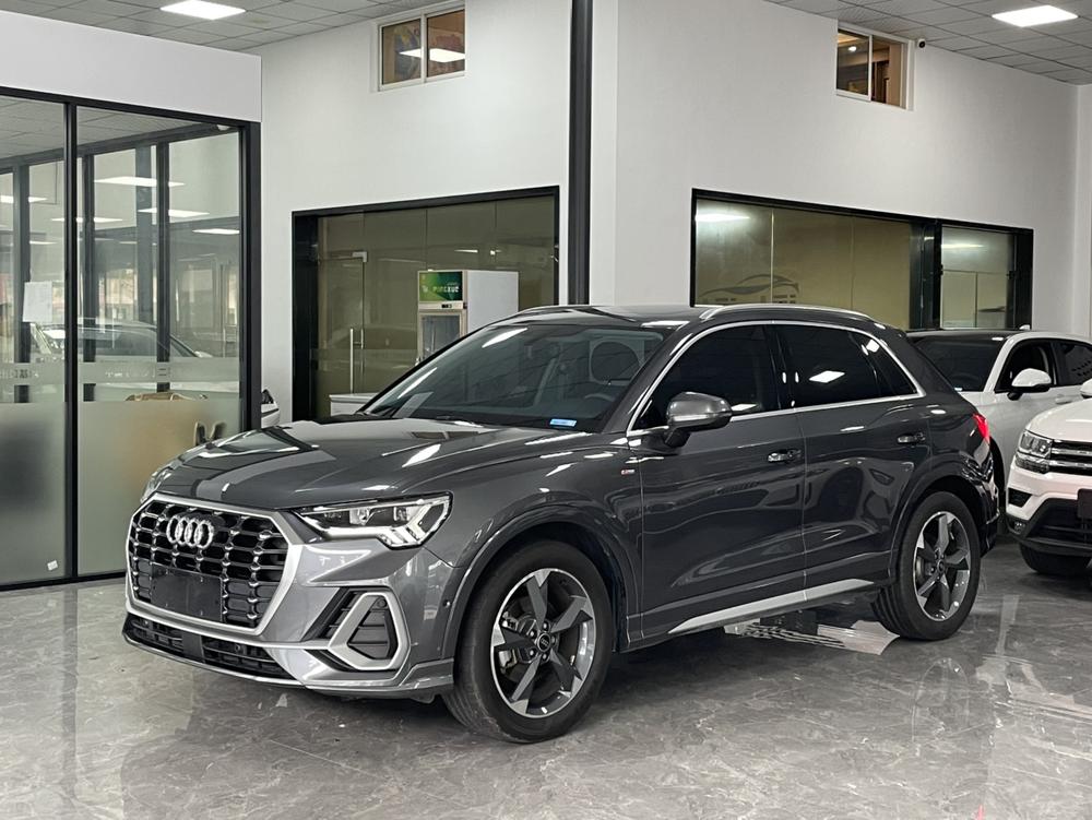 Audi Audi Q3