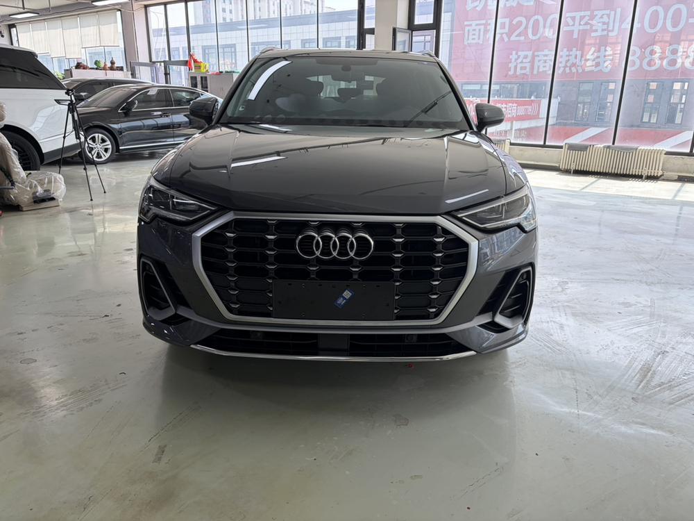 Audi Audi Q3