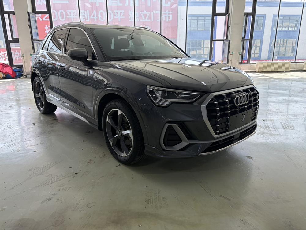 Audi Audi Q3