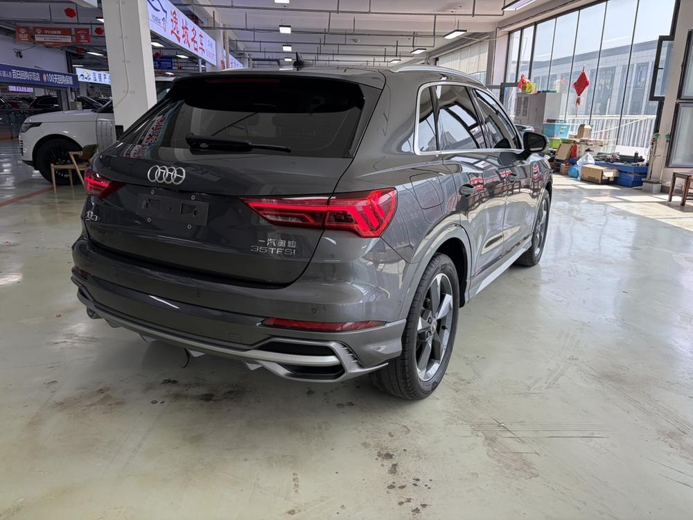 Audi Audi Q3