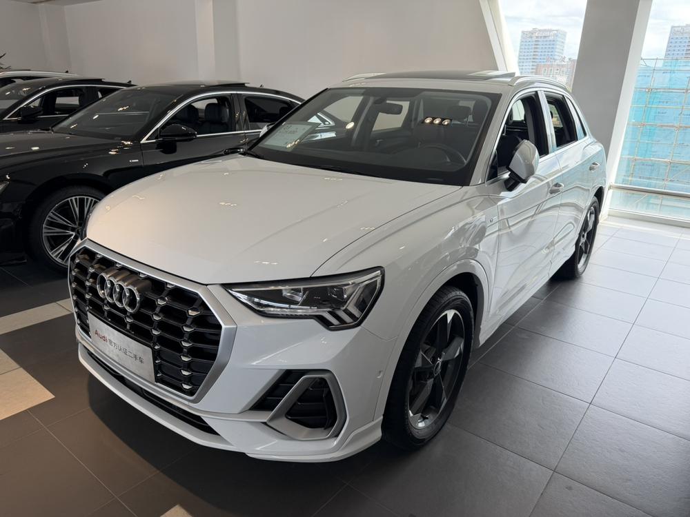 Audi Audi Q3