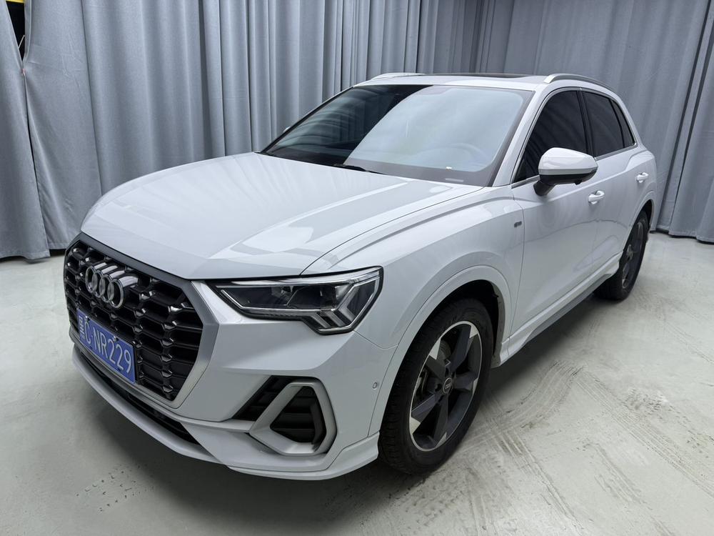 Audi Audi Q3