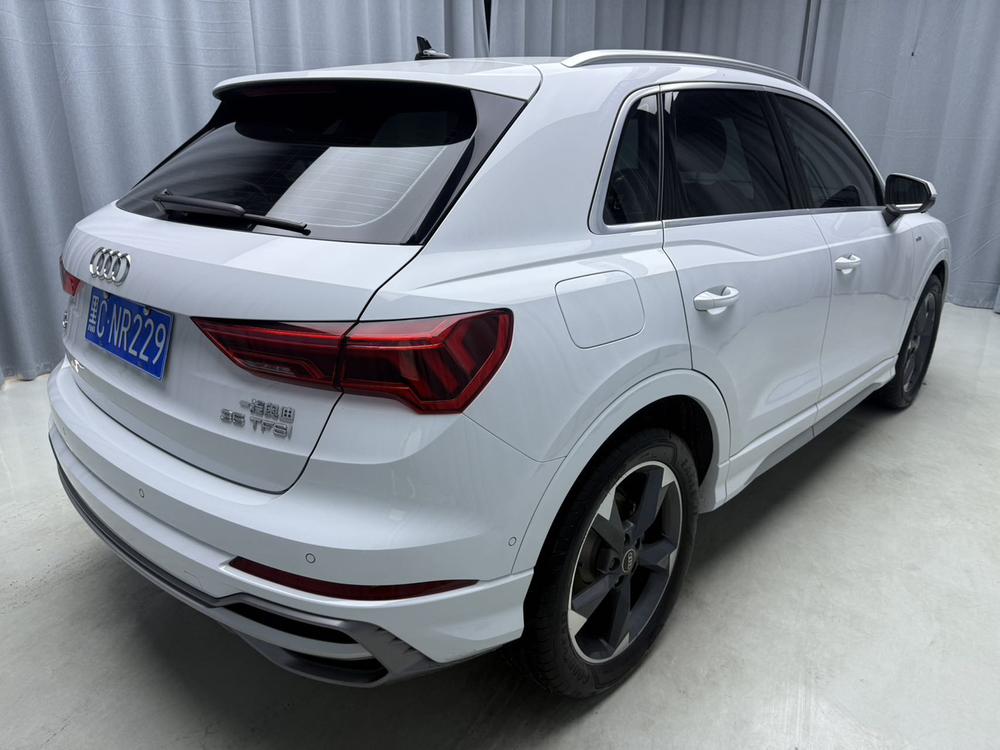 Audi Audi Q3