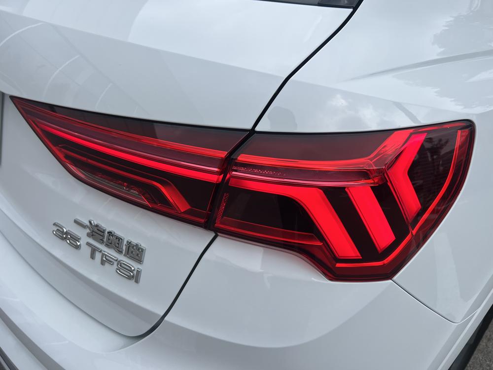 Audi Audi Q3