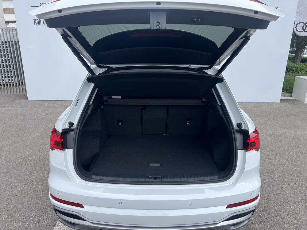 Audi Audi Q3