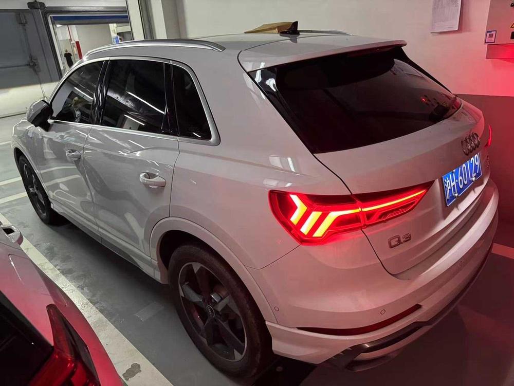 Audi Audi Q3