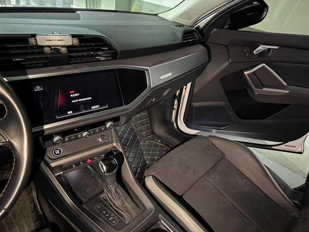 Audi Audi Q3