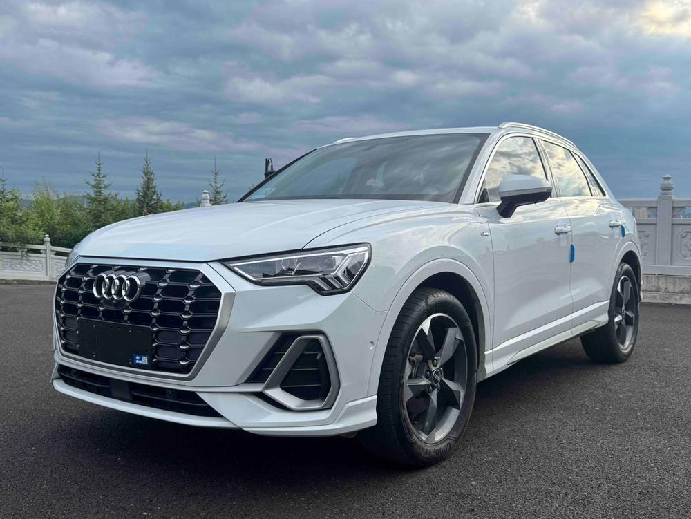 Audi Audi Q3