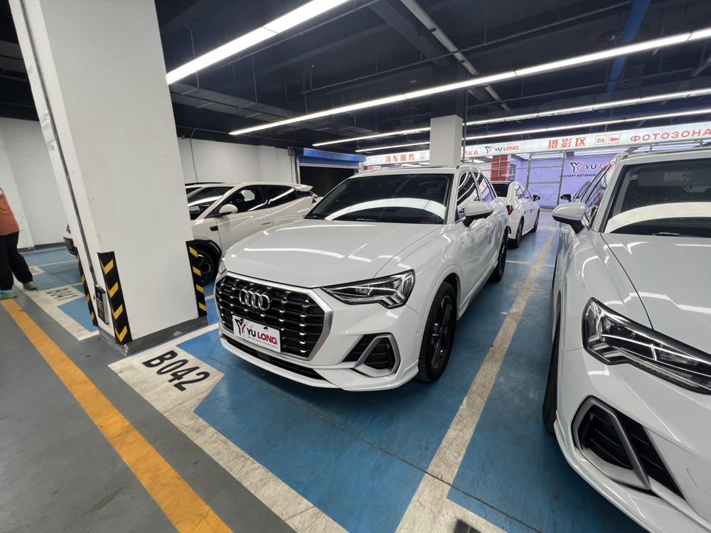 Audi Audi Q3