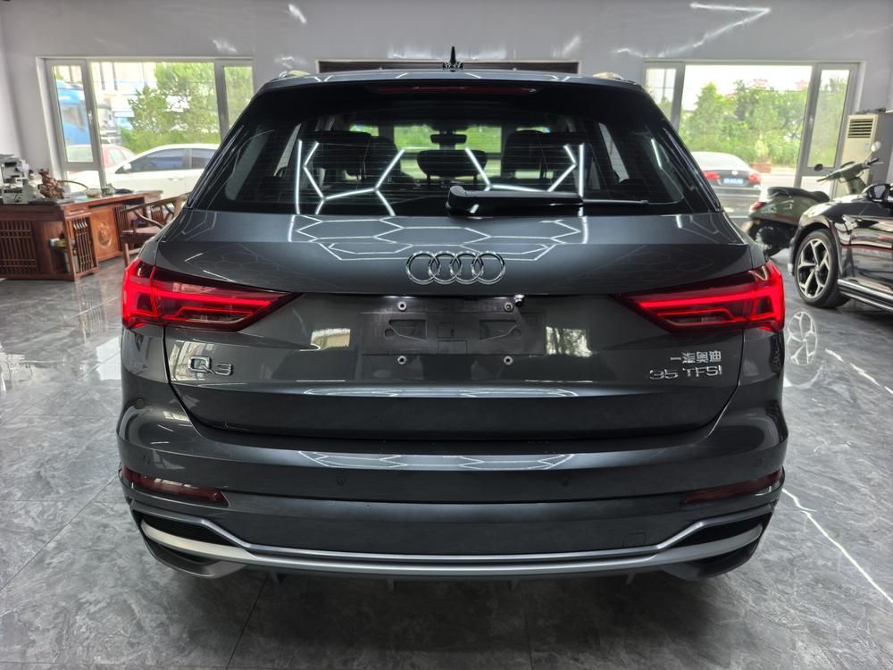 Audi Audi Q3