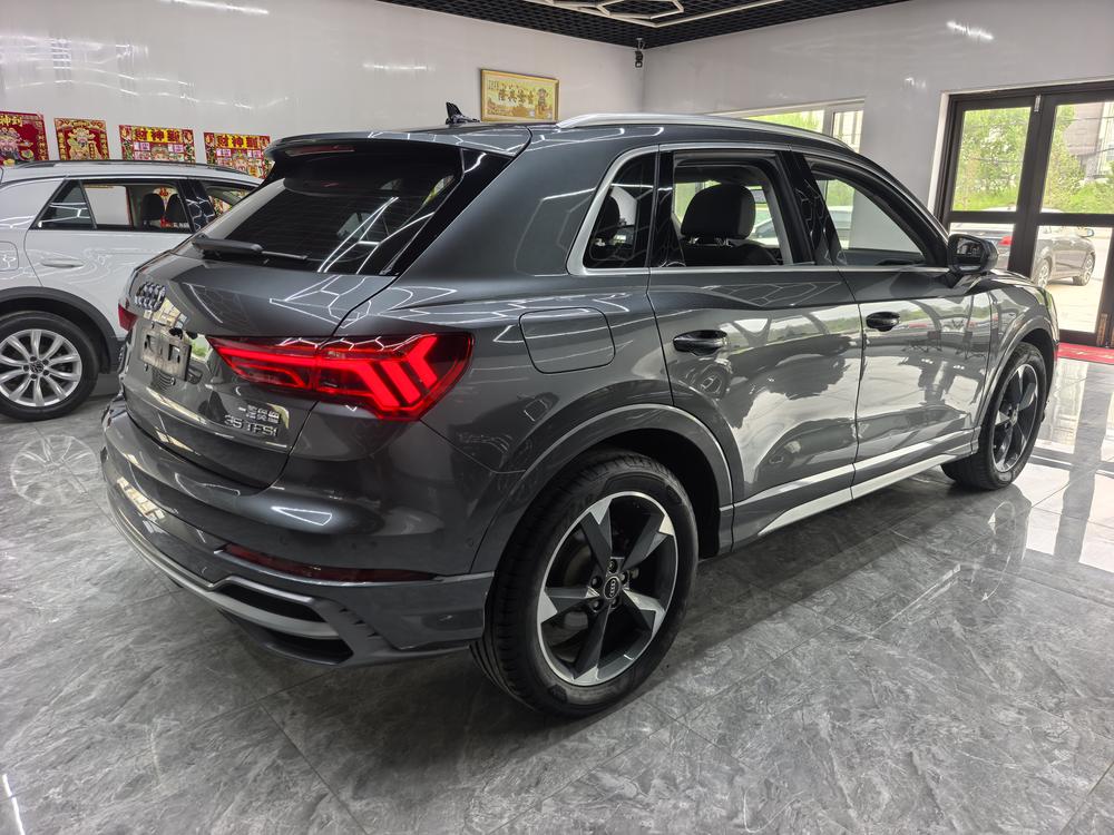 Audi Audi Q3