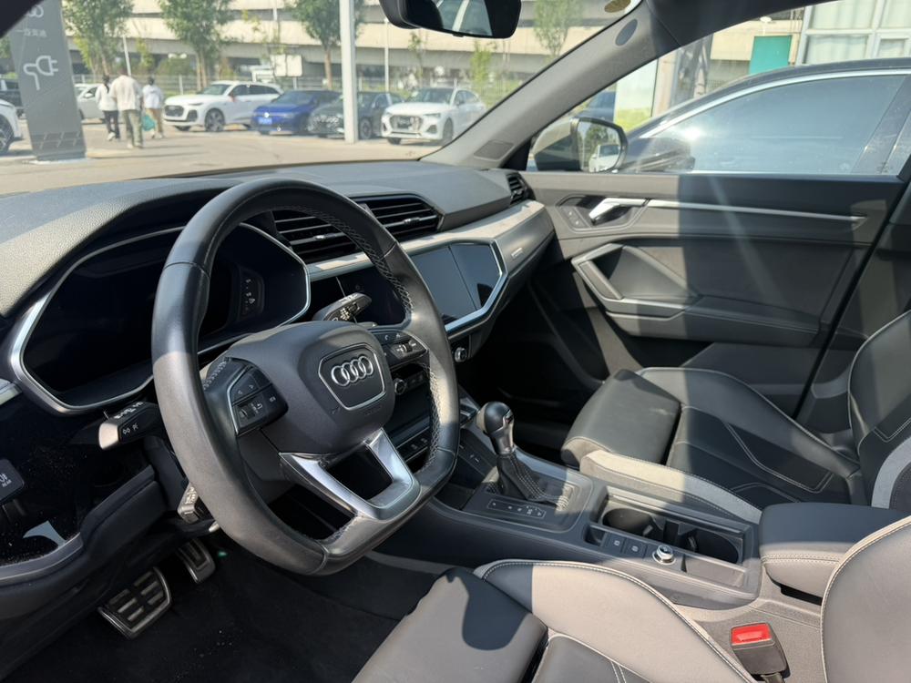 Audi Audi Q3