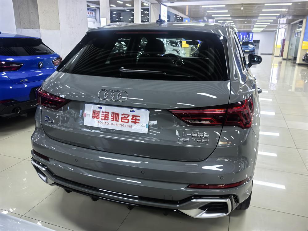 Audi Audi Q3