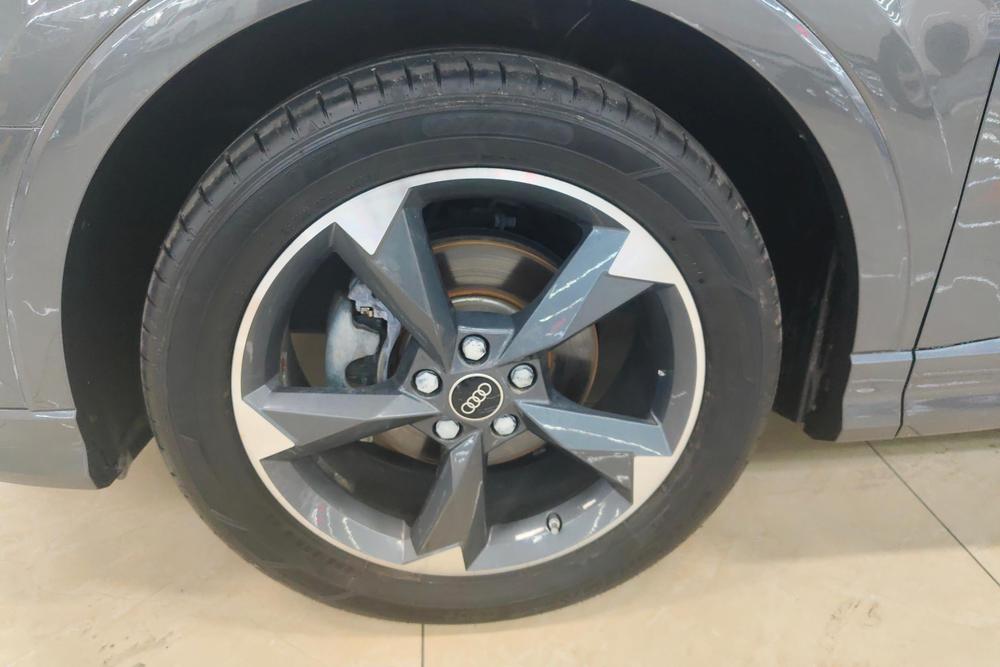 Audi Audi Q3
