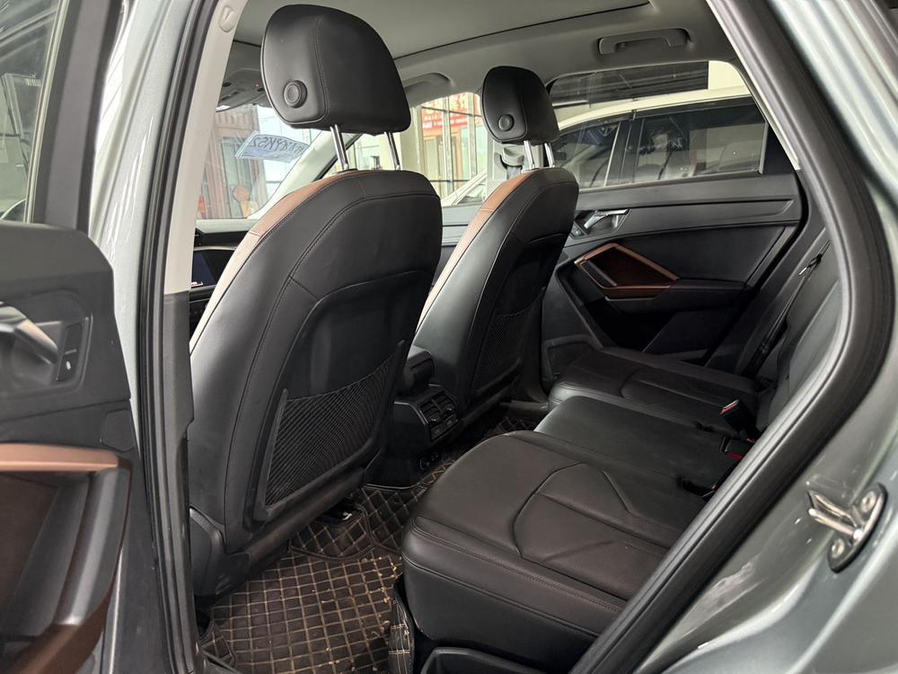 Audi Audi Q3