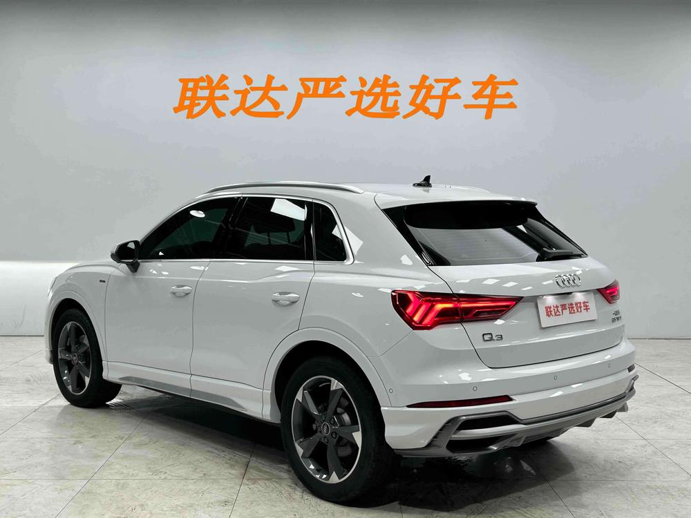 Audi Audi Q3