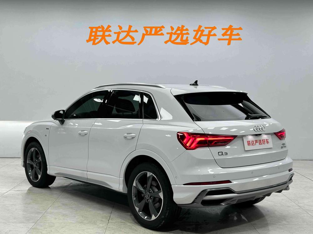 Audi Audi Q3